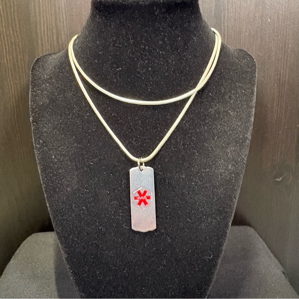 Penicillin Allergy - Medical Alert Pendant Necklace - Picture 3 of 8